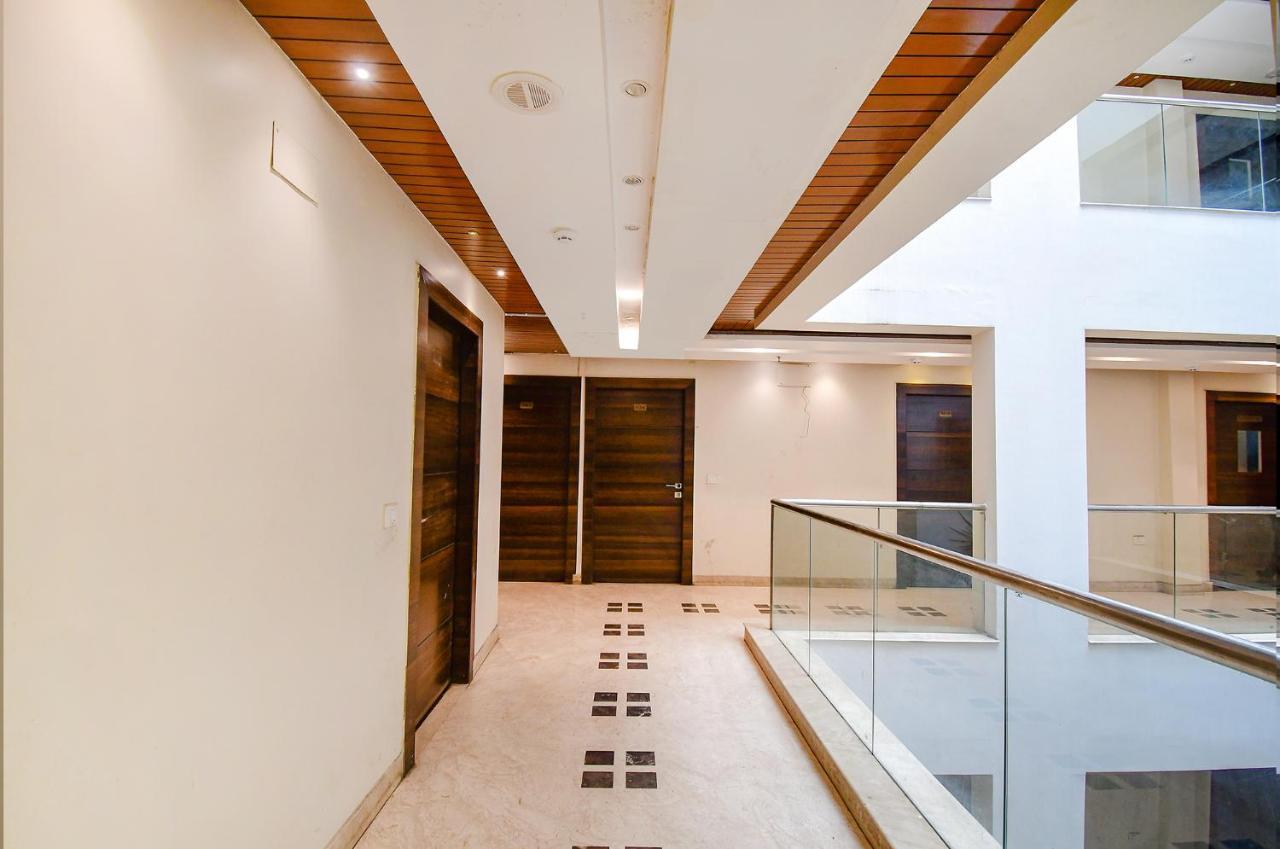 Hotel Radiant Колката Екстериор снимка