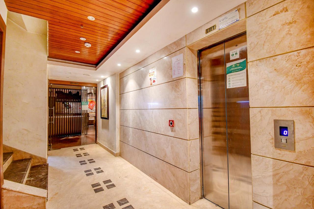 Hotel Radiant Колката Екстериор снимка