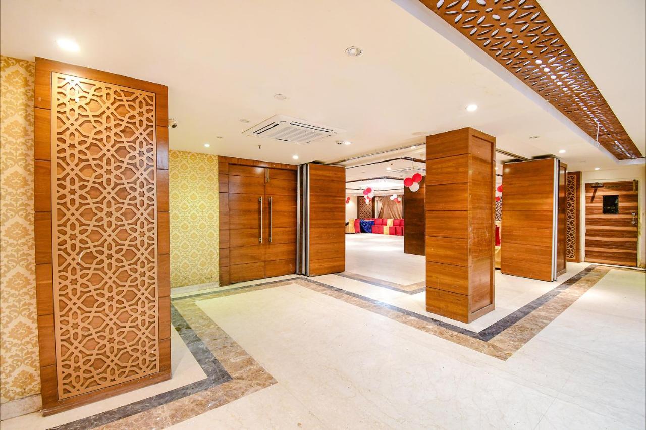 Hotel Radiant Колката Екстериор снимка